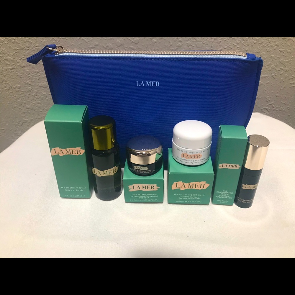 La Mer skincare; 5 piece travel set.